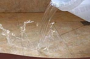 站前漏水维修 免砸砖防水材料该如何施工